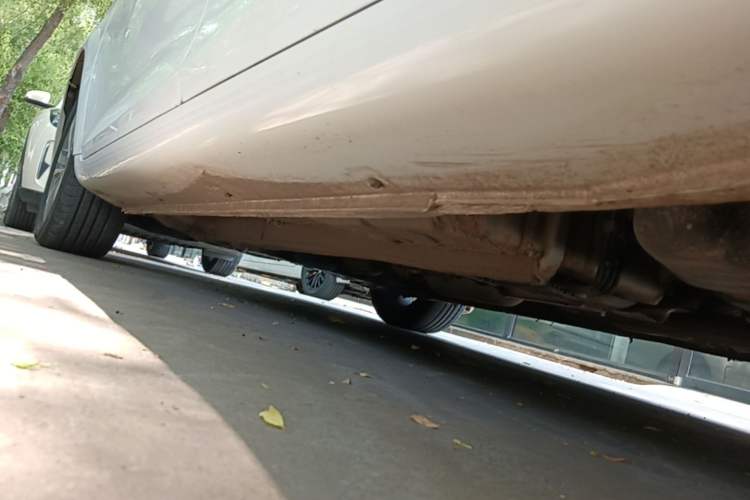 Used Geely Auto Emgrand 2018 1.5L CVT Upward Connect Edition Left Side Sill