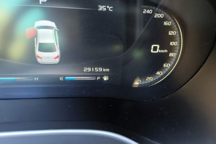 Used Geely Auto Emgrand 2018 1.5L CVT Upward Connect Edition Odometer Close Up
