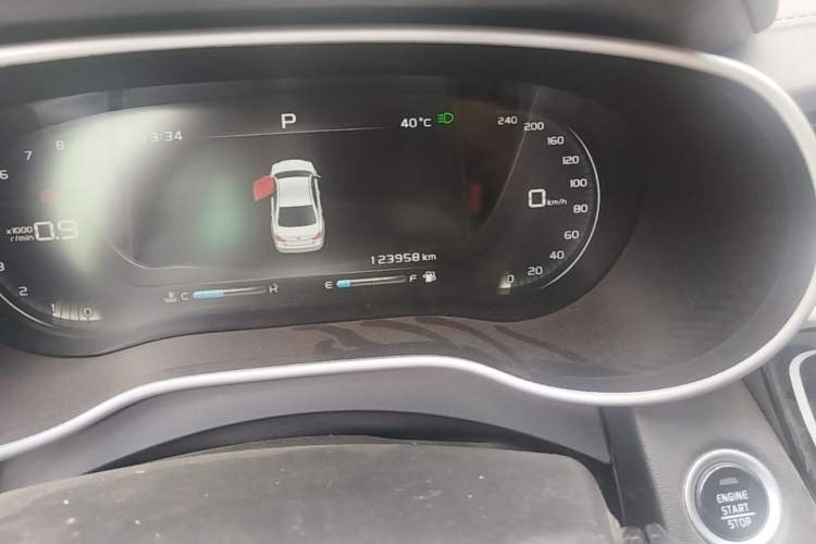 Used Geely Auto Emgrand 2018 1.5L CVT Upward Connect Edition Odometer Close Up
