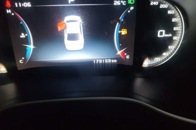 Used Geely Auto Emgrand 2018 1.5L CVT Upward Connect Edition Odometer Close Up