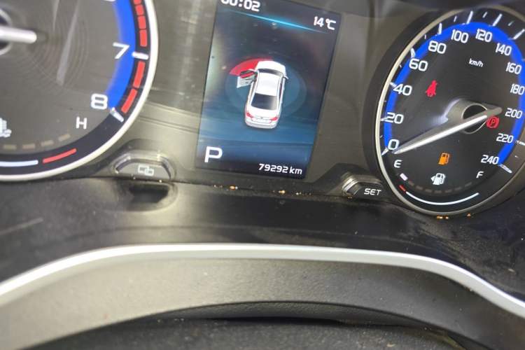 Used Geely Auto Emgrand 2018 1.5L CVT Luxury Model Odometer Close Up