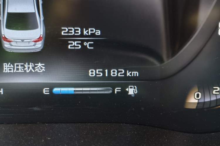 Used Geely Auto Emgrand 2018 1.5L CVT Upward Connect Edition Odometer Close Up