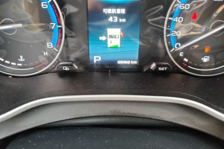 Used Geely Auto Emgrand 2018 1.5L CVT Luxury Model Odometer Close Up