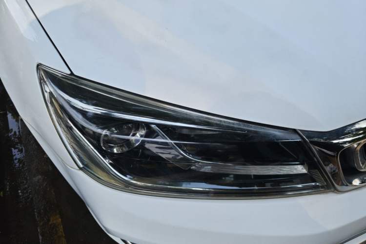 Used Geely Auto Emgrand 2018 1.5L CVT Luxury Model Right Front Headlight