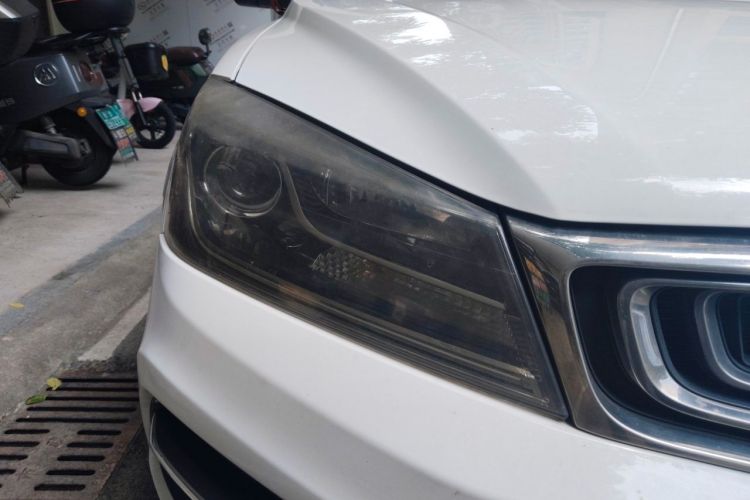 Used Geely Auto Emgrand 2018 1.5L CVT Upward Connect Edition Right Front Headlight