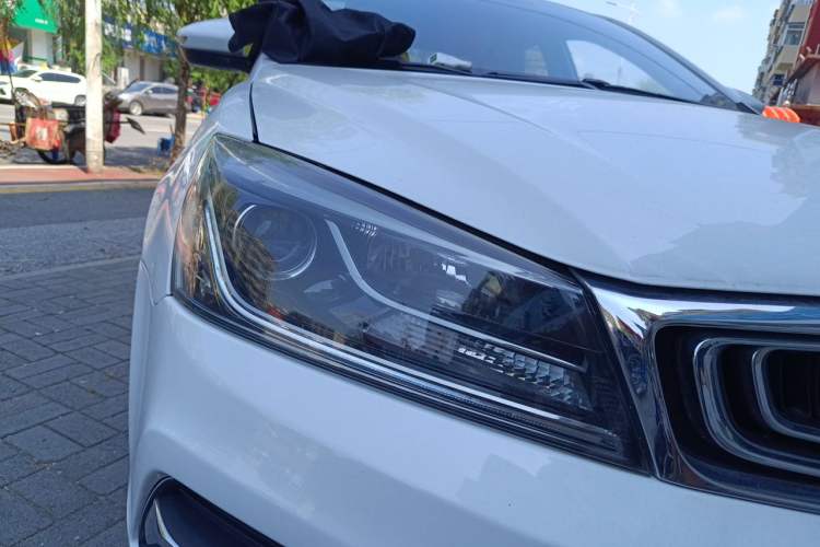 Used Geely Auto Emgrand 2018 1.5L Manual Luxury Model Right Front Headlight