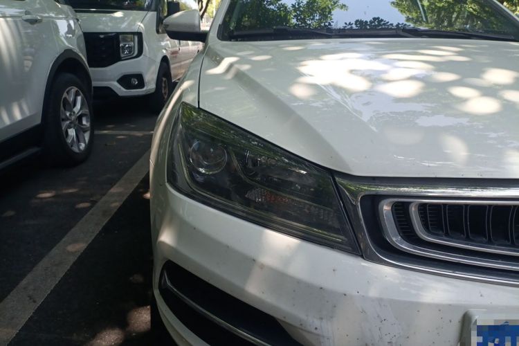 Used Geely Auto Emgrand 2018 1.5L CVT Upward Connect Edition Right Front Headlight