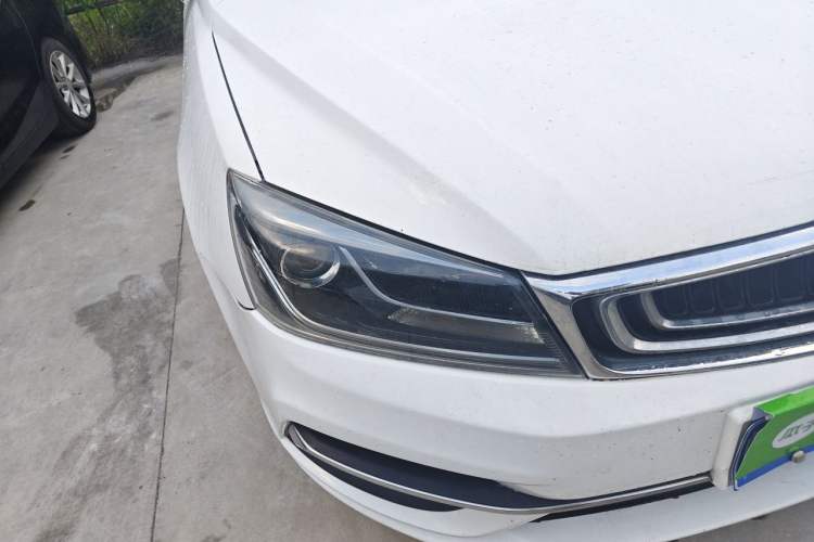 Used Geely Auto Emgrand 2018 1.5L Manual Upward Connect Edition Right Front Headlight