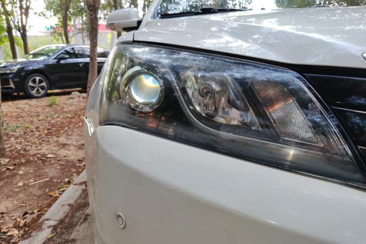 Used Geely Auto Emgrand  Right Front Headlight
