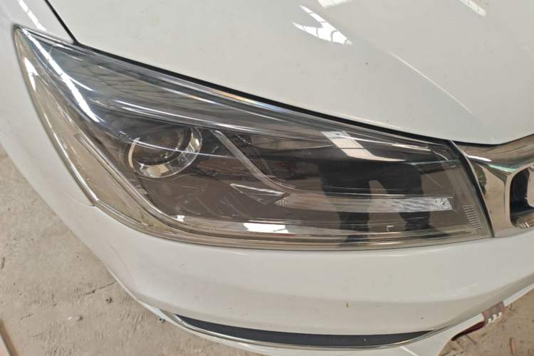 Used Geely Auto Emgrand 2018 1.5L CVT Luxury Model Right Front Headlight