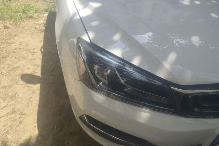 Used Geely Auto Emgrand 2018 1.5L Manual Upward Connect Edition Right Front Headlight