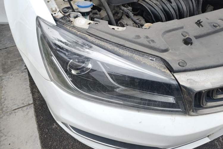Used Geely Auto Emgrand 2018 1.5L Manual Upward Connect Edition Right Front Headlight
