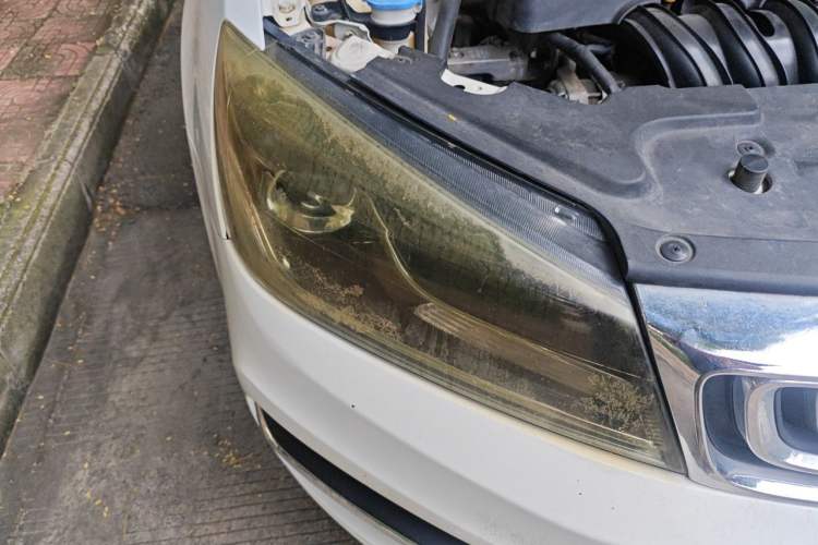 Used Geely Auto Emgrand 2018 1.5L CVT Upward Connect Edition Right Front Headlight