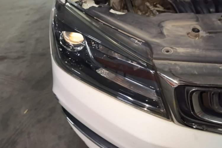 Used Geely Auto Emgrand 2018 1.5L CVT Upward Connect Edition Right Front Headlight