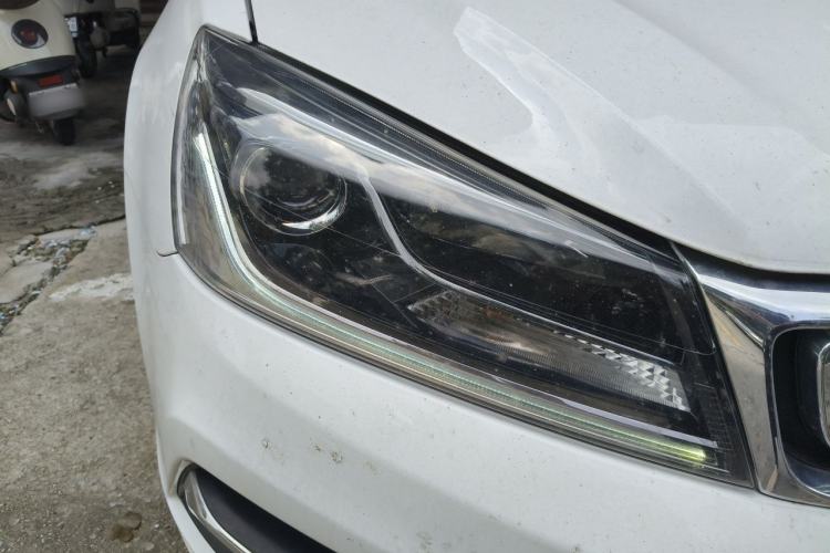 Used Geely Auto Emgrand 2018 1.5L CVT Upward Connect Edition Right Front Headlight