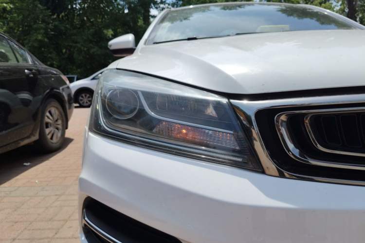 Used Geely Auto Emgrand 2018 1.5L Manual Luxury Model Right Front Headlight