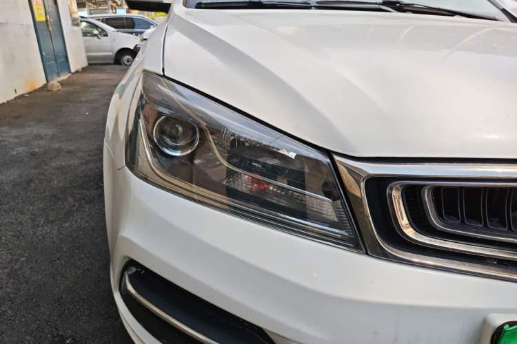 Used Geely Auto Emgrand 2018 1.5L Manual Luxury Model Right Front Headlight