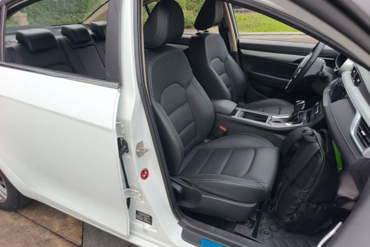 Used Geely Auto Emgrand 2018 1.5L CVT Upward Connect Edition Right Front Seat