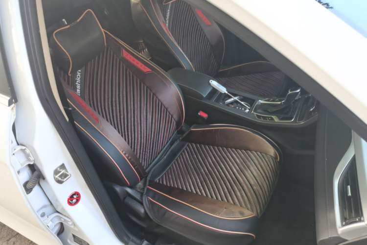 Used Geely Auto Emgrand 2018 1.5L CVT Upward Connect Edition Right Front Seat