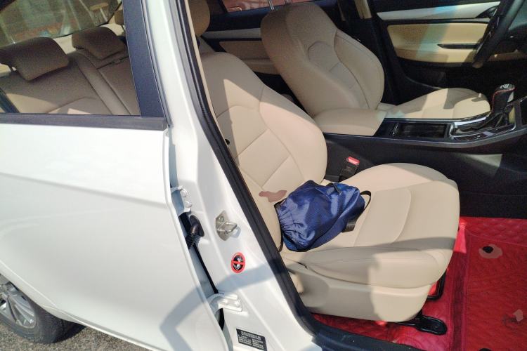 Used Geely Auto Emgrand 2018 1.5L CVT Luxury Model Right Front Seat