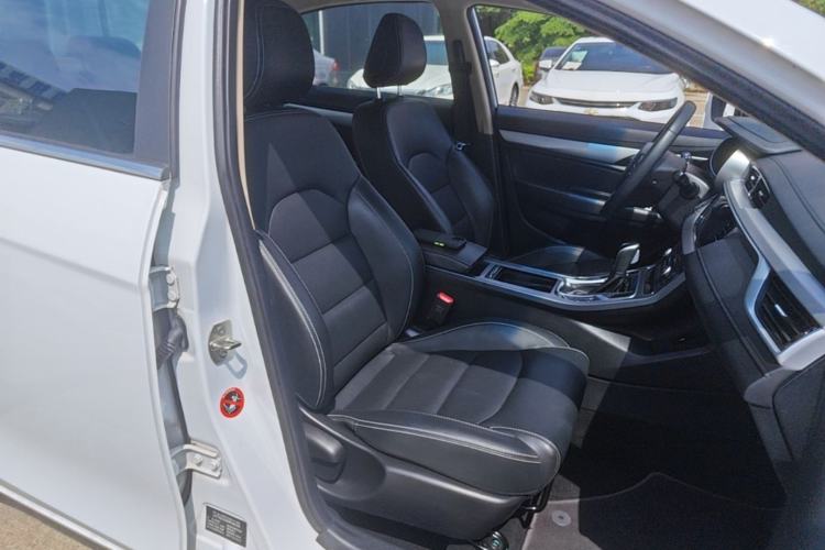 Used Geely Auto Emgrand 2018 1.5L CVT Upward Connect Edition Right Front Seat