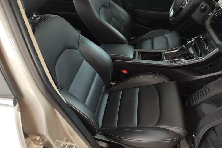 Used Geely Auto Emgrand 2018 1.5L CVT Upward Connect Edition Right Front Seat