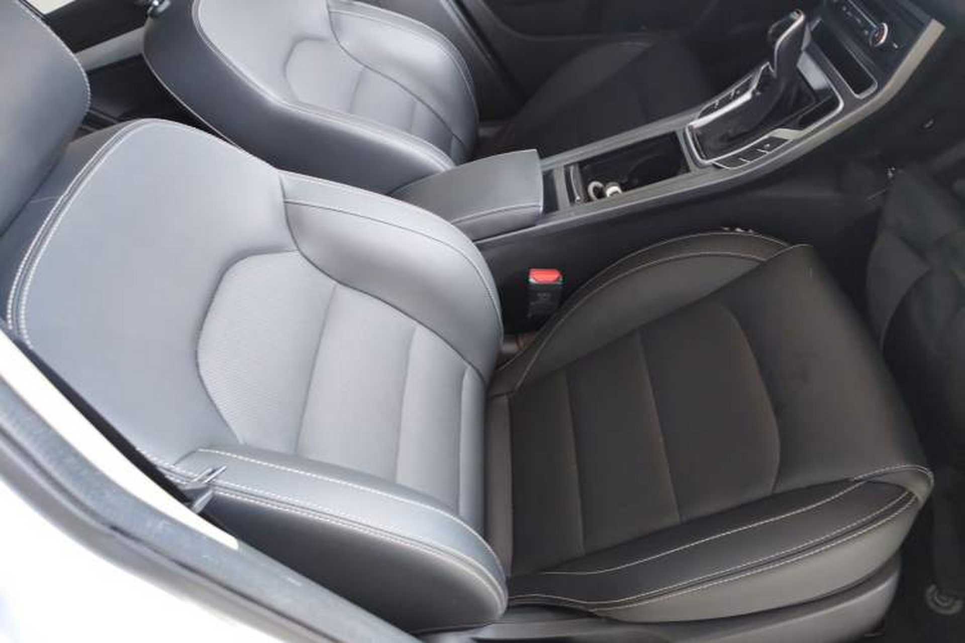 Used Geely Auto Emgrand 2018 1.5L CVT Upward Connect Edition Right Front Seat