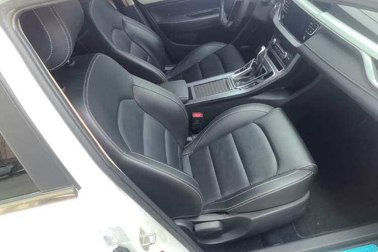 Used Geely Auto Emgrand 2018 1.5L CVT Upward Connect Edition Right Front Seat