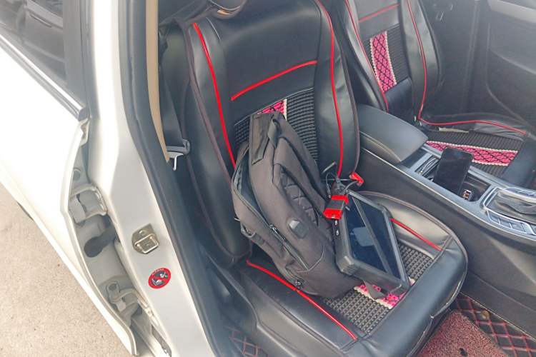 Used Geely Auto Emgrand 2018 1.5L CVT Upward Connect Edition Right Front Seat
