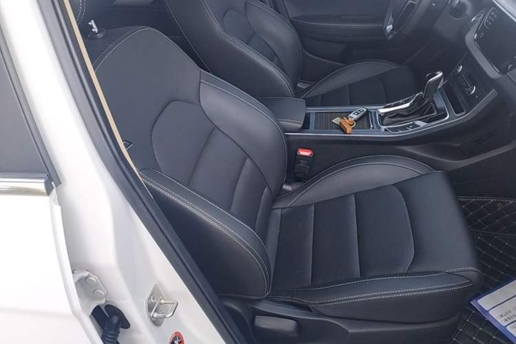 Used Geely Auto Emgrand 2018 1.5L CVT Upward Connect Edition Right Front Seat
