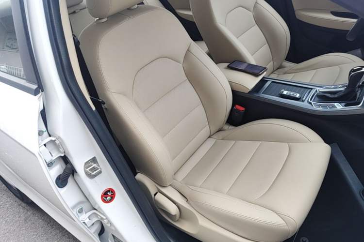 Used Geely Auto Emgrand 2018 1.5L CVT Luxury Model Right Front Seat