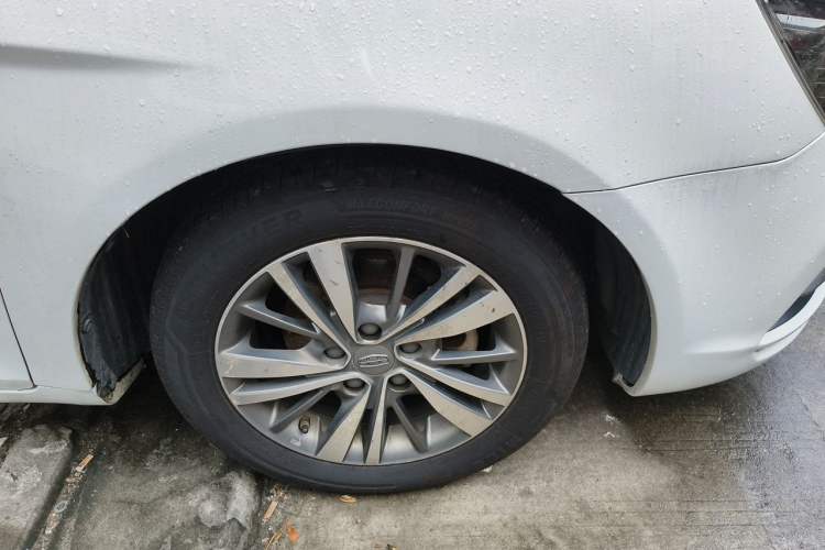 Used Geely Auto Emgrand 2018 1.5L CVT Upward Connect Edition Right Front Wheel Hub