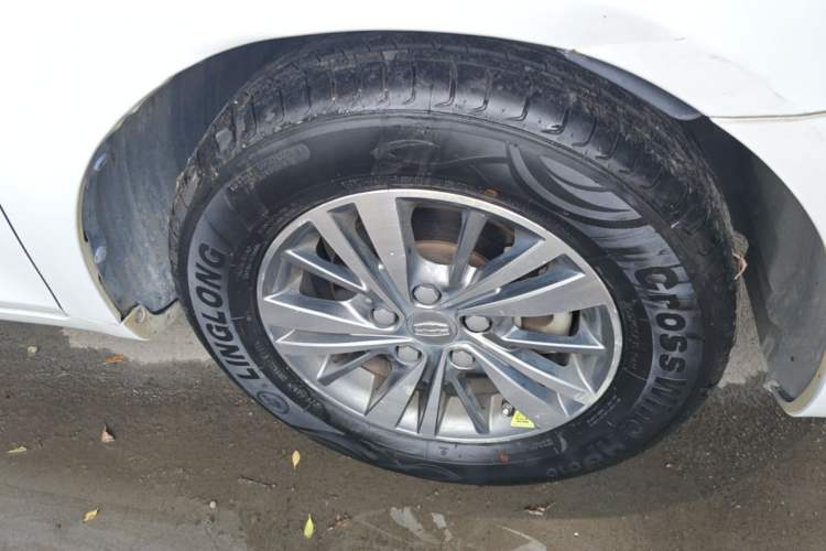Used Geely Auto Emgrand 2018 1.5L CVT Luxury Model Right Front Wheel Hub
