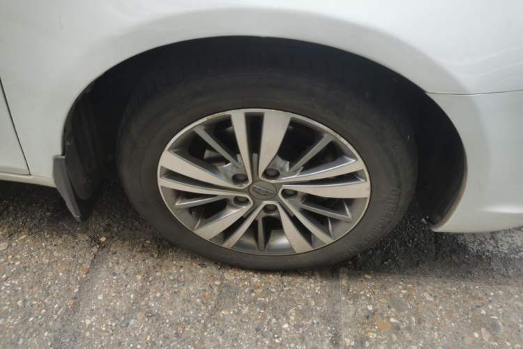 Used Geely Auto Emgrand 2018 1.5L CVT Upward Connect Edition Right Front Wheel Hub