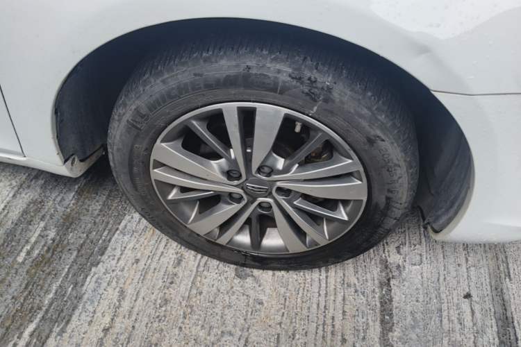 Used Geely Auto Emgrand 2018 1.5L CVT Upward Connect Edition Right Front Wheel Hub