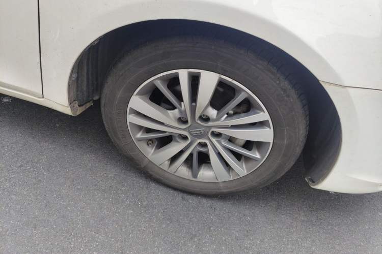 Used Geely Auto Emgrand 2018 1.5L CVT Upward Connect Edition Right Front Wheel Hub