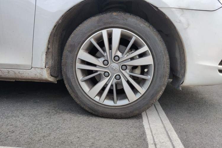 Used Geely Auto Emgrand 2018 1.5L Manual Upward Connect Edition Right Front Wheel Hub