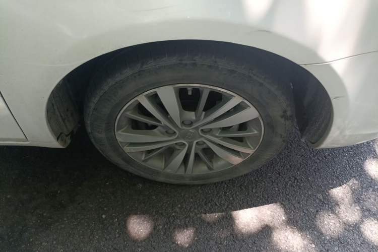 Used Geely Auto Emgrand 2018 1.5L CVT Upward Connect Edition Right Front Wheel Hub