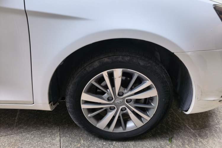 Used Geely Auto Emgrand 2018 1.5L Manual Upward Connect Edition Right Front Wheel Hub
