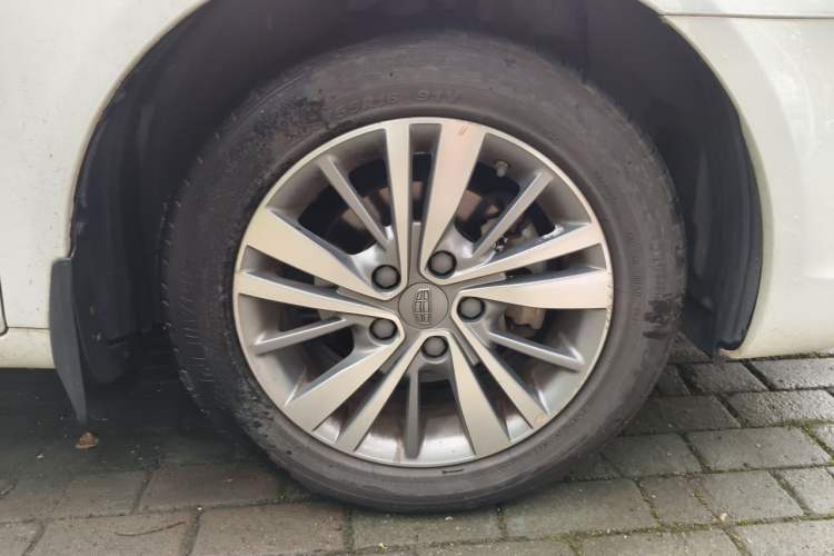 Used Geely Auto Emgrand 2018 1.5L CVT Upward Connect Edition Right Front Wheel Hub