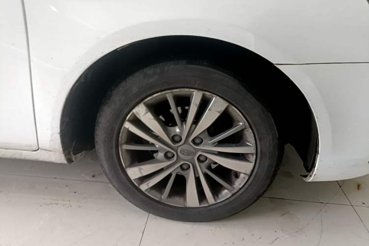 Used Geely Auto Emgrand 2018 1.5L Manual Upward Connect Edition Right Front Wheel Hub