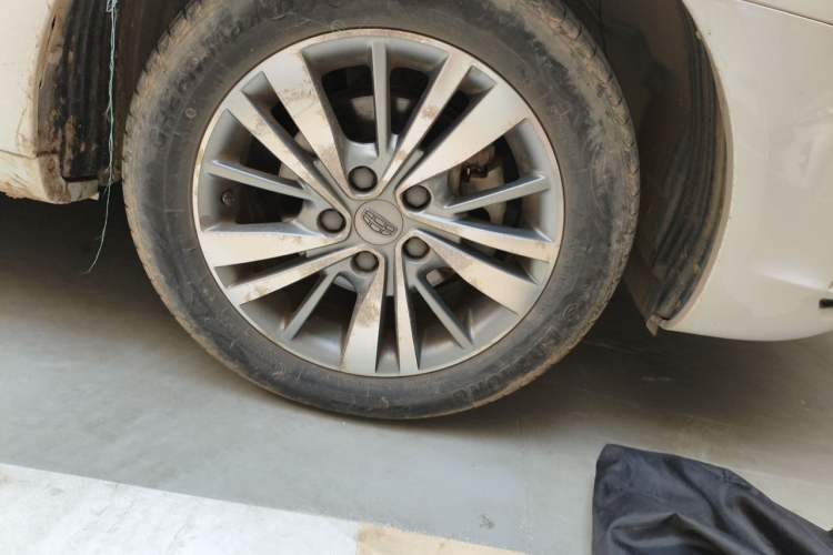 Used Geely Auto Emgrand 2018 1.5L Manual Upward Connect Edition Right Front Wheel Hub