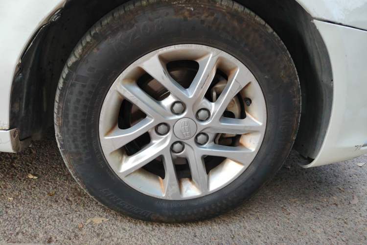 Used Geely Auto Emgrand  Right Front Wheel Hub