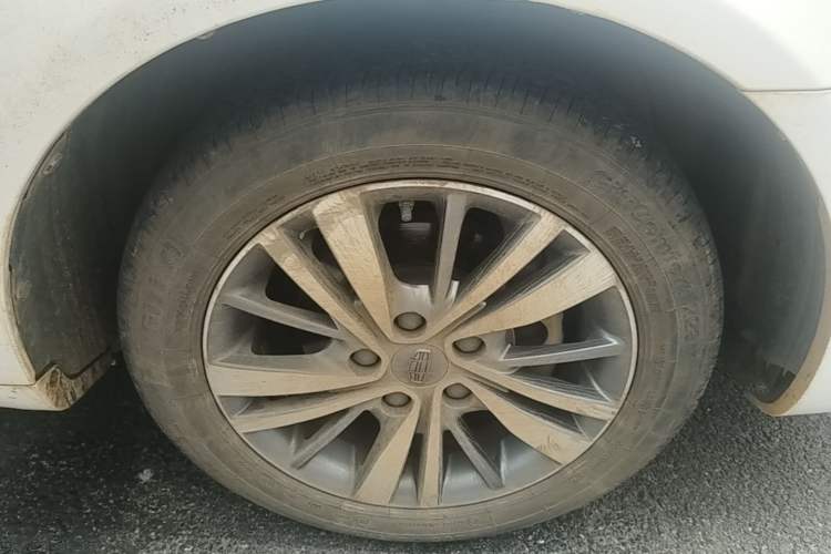 Used Geely Auto Emgrand 2018 1.5L CVT Upward Connect Edition Right Front Wheel Hub