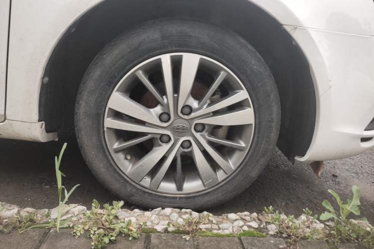 Used Geely Auto Emgrand 2018 1.5L CVT Upward Connect Edition Right Front Wheel Hub