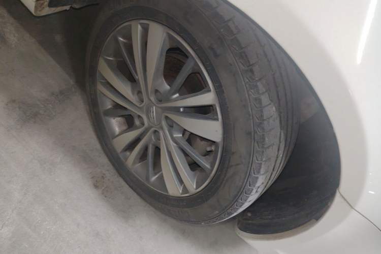 Used Geely Auto Emgrand 2018 1.5L CVT Upward Connect Edition Right Front Wheel Hub
