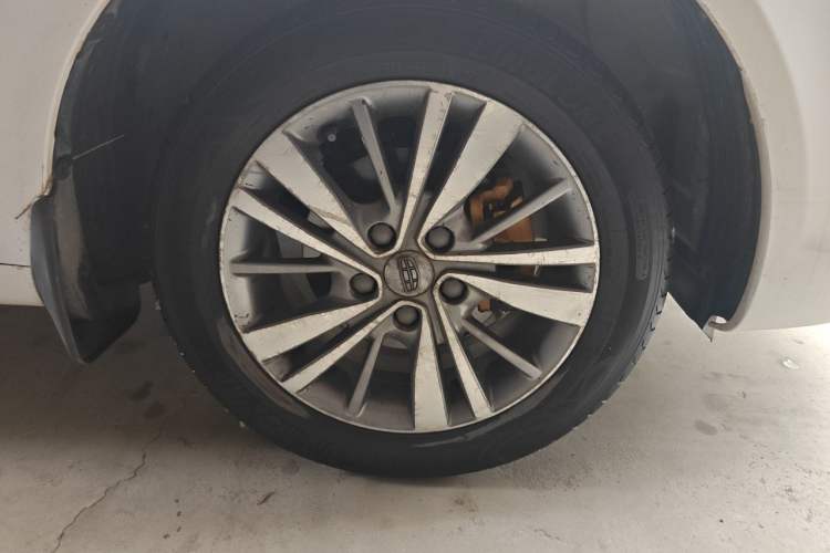 Used Geely Auto Emgrand 2018 1.5L Manual Upward Connect Edition Right Front Wheel Hub