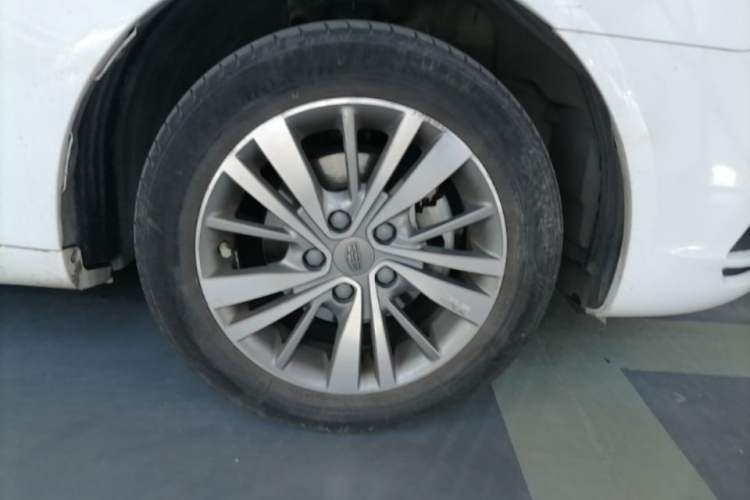 Used Geely Auto Emgrand 2018 1.5L CVT Upward Connect Edition Right Front Wheel Hub