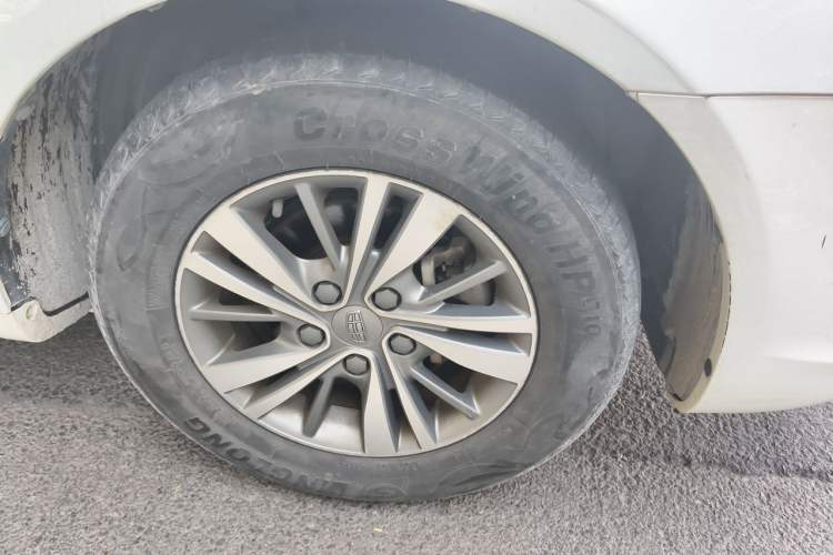 Used Geely Auto Emgrand 2018 1.5L CVT Luxury Model Right Front Wheel Hub