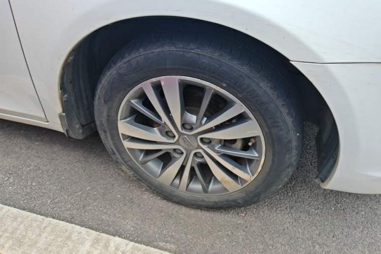 Used Geely Auto Emgrand 2018 1.5L CVT Upward Connect Edition Right Front Wheel Hub